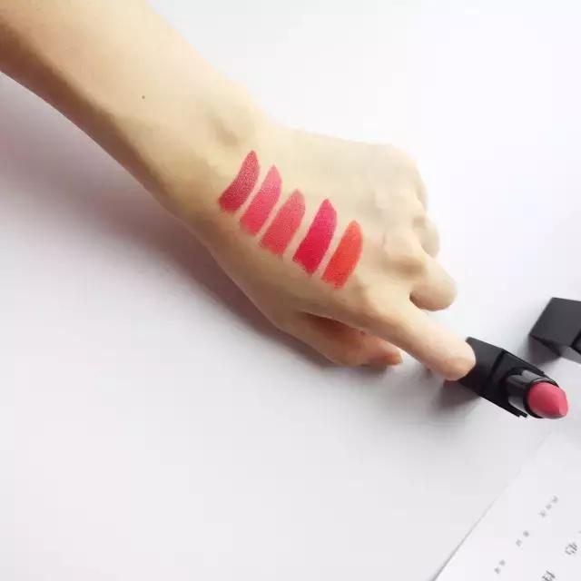 这款替代大牌口红的平价口红，让你永远像在热恋中