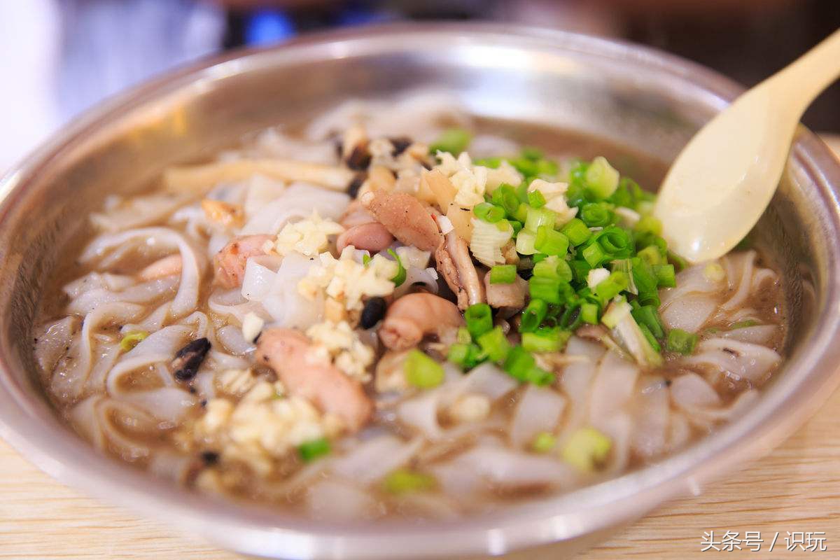 嗦粉广西螺蛳粉,广西当地人喜欢的螺蛳粉