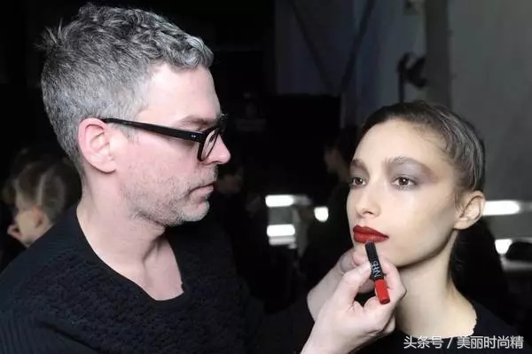 试色唇膏笔香奈儿,nars唇膏笔哪个色号好看