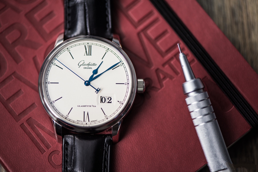 鎻湶骞曞悗榛戝箷,鍐呭箷鏇濆厜闇囨儕浼椾汉