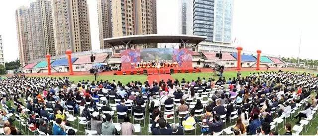 数千嘉宾、校友共赏武汉市四十九中人文探索60年