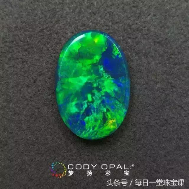 怎样挑选黑欧泊和白欧泊,如何挑选欧泊