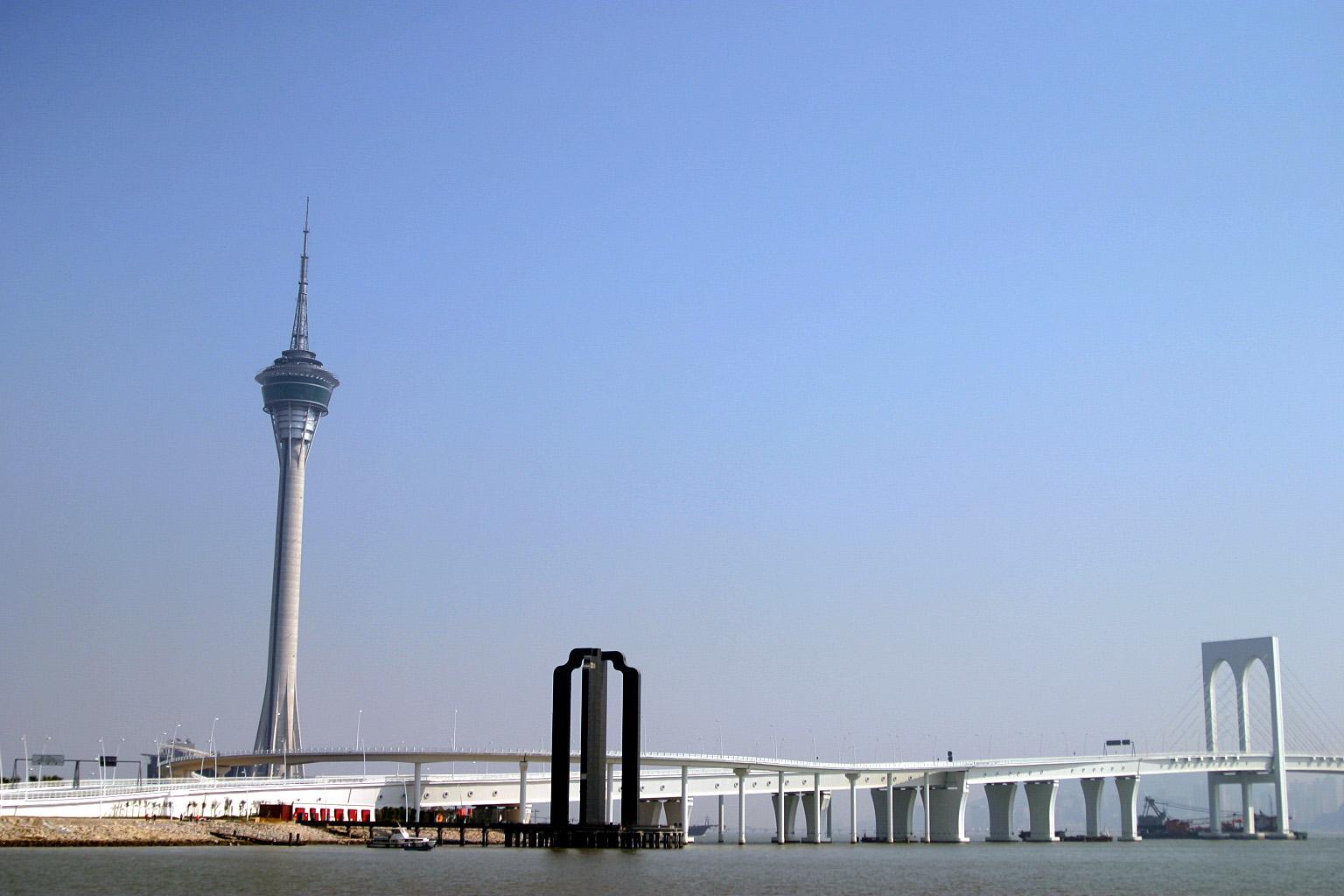 广州塔蹦极233米多少钱,世界上最高的10个蹦极是哪10个