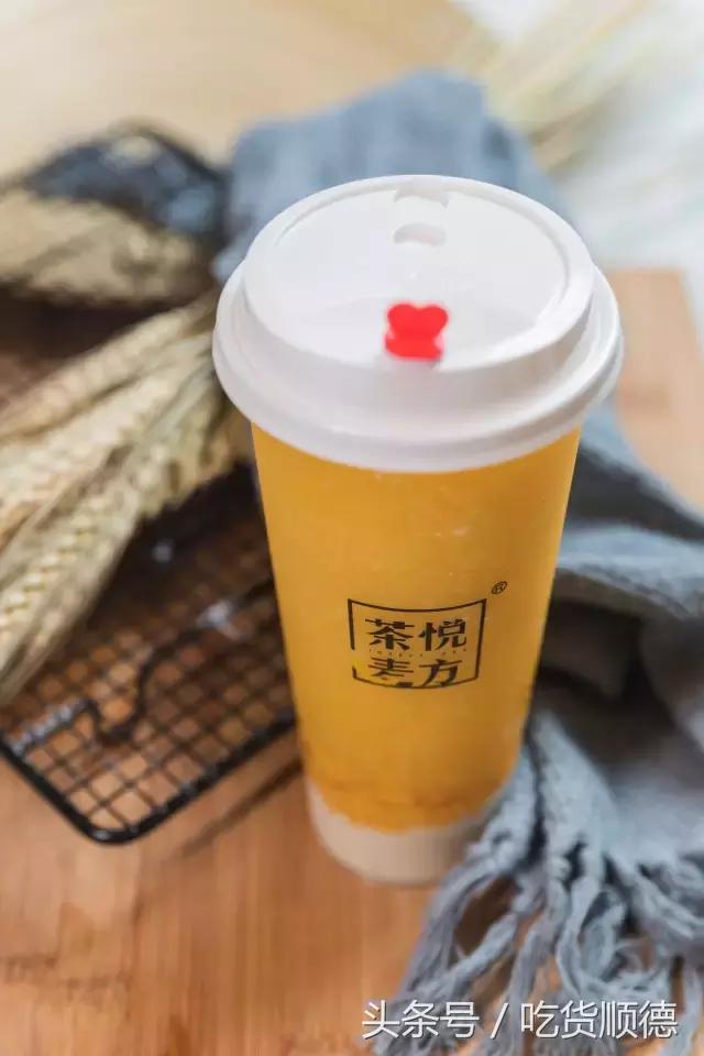 一口软欧包一口茶,一口鲜果茶一口软欧包