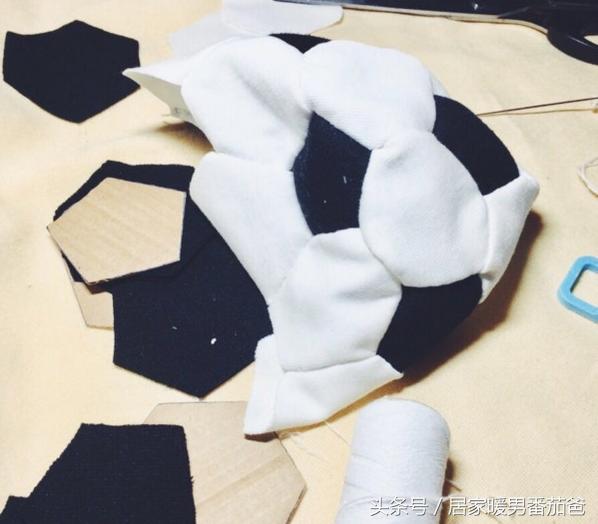 布艺手工足球制作方法,手工足球衣制作方法