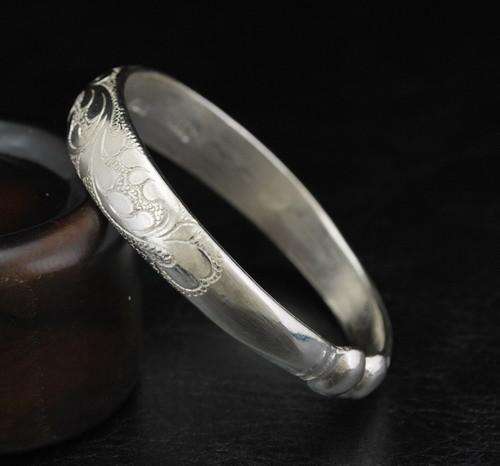 银镯子真能排毒吗,银能排毒是真的假的