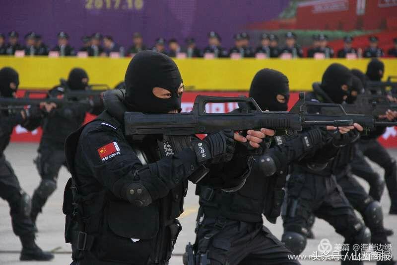 县公安局扎实开展警务实战大练兵,公安十九大忠诚保平安实战演练