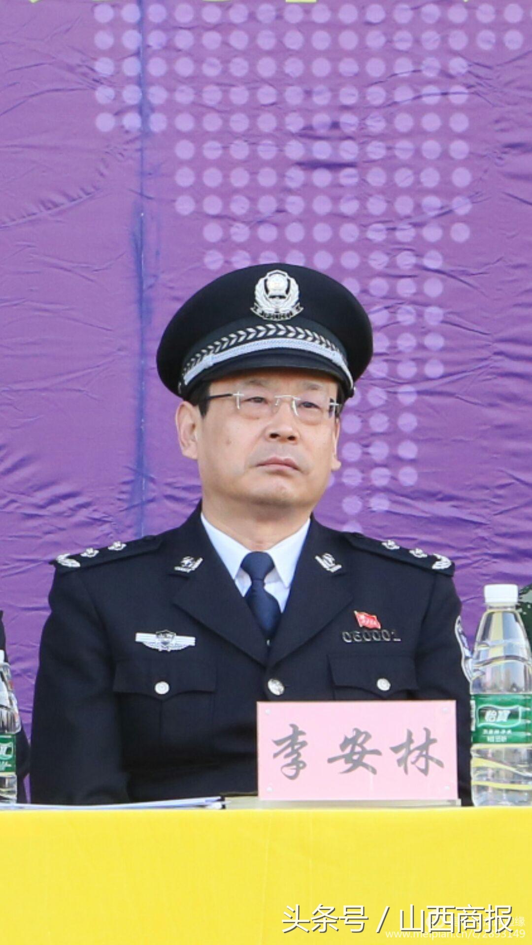 县公安局扎实开展警务实战大练兵,公安十九大忠诚保平安实战演练