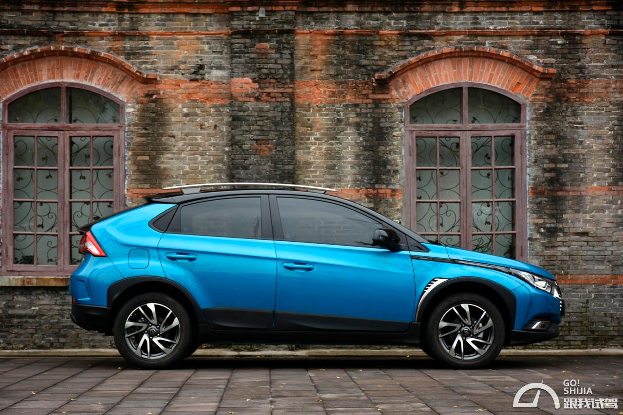 胖哥试车纳智捷u5,大陆版本的纳智捷u5试驾视频