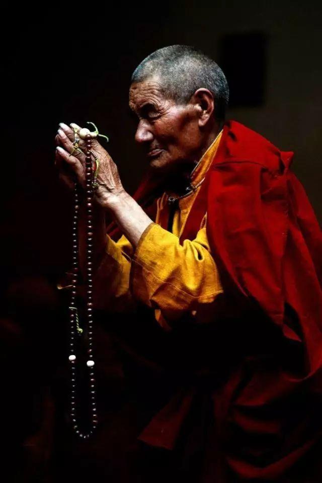 别嘚瑟了，手串其实跟北京人没啥关系……