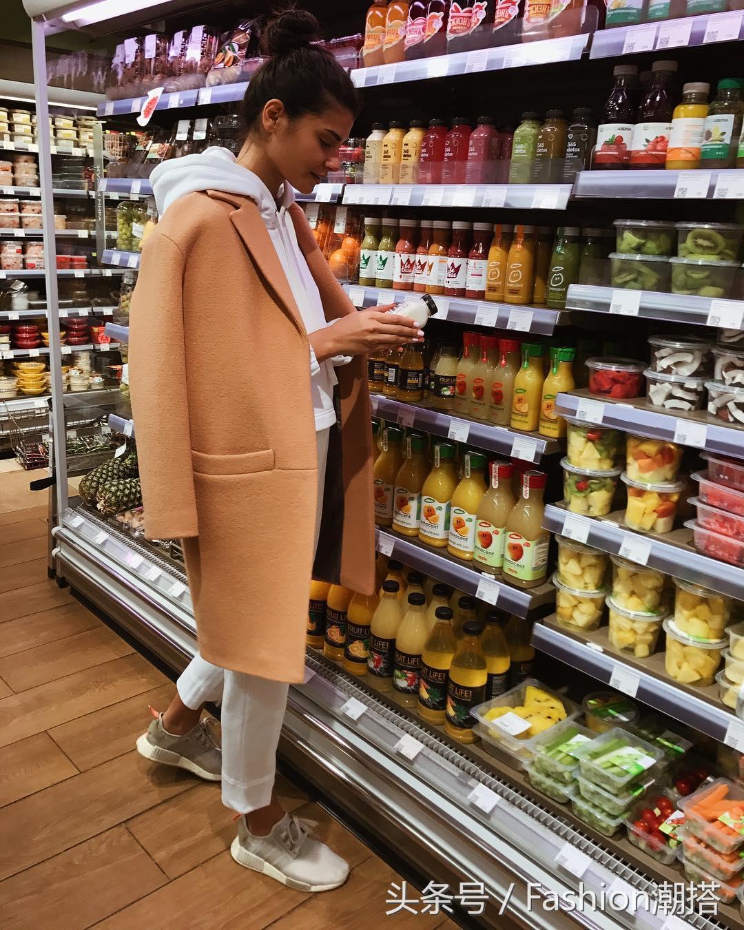 毛呢大衣过冬里面穿什么,保暖又好看的呢大衣搭配