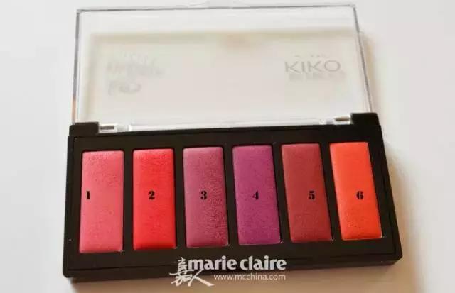 就用30块钱狂收当季爆款彩妆，“带货”女王们的梳妆台超魔性！