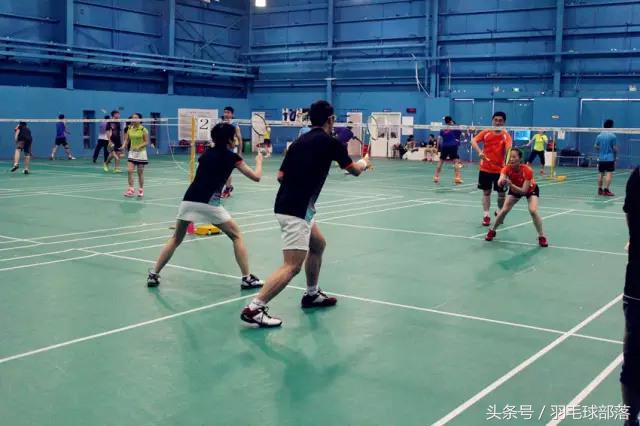 羽毛球双打十大必备经验,老司机讲述羽毛球双打配合