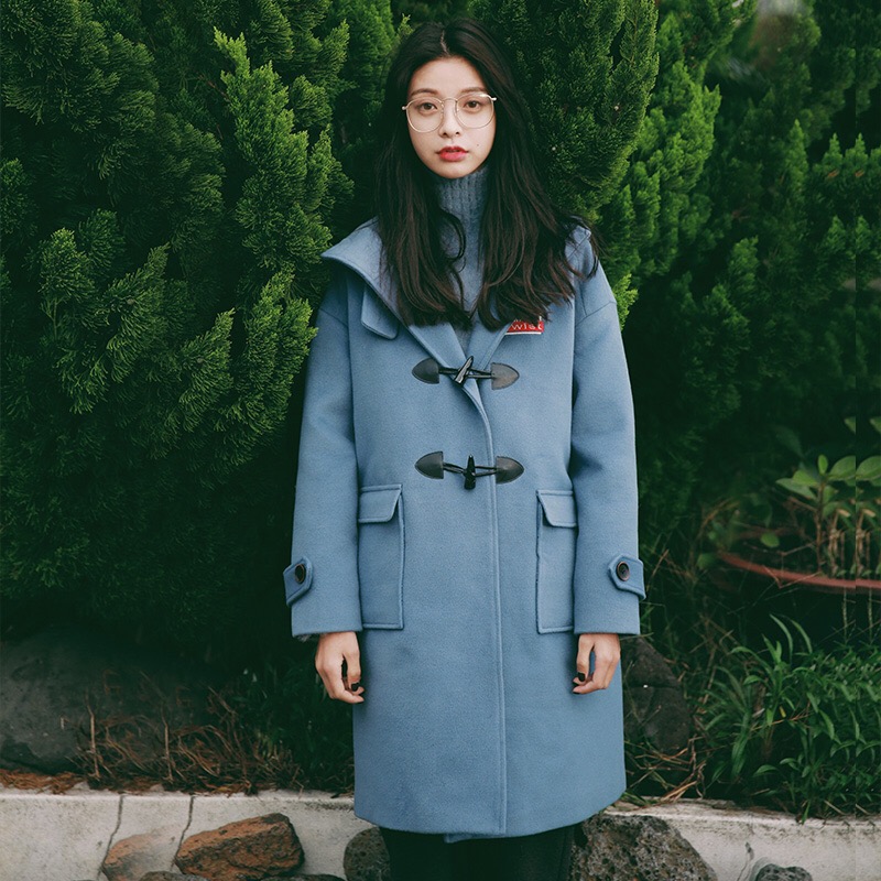 牛角扣大衣怎么搭配减龄,减龄牛角扣羊绒大衣