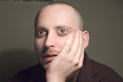 如果人24小时不睡觉会发生什么,如果人24小时不闭眼睛会怎么样