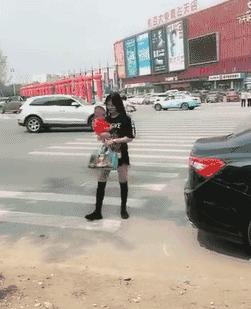 女生一字马教程10岁儿童,女生一字马的正确练法视频