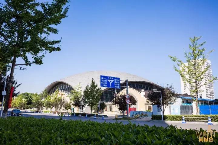 全武汉荷尔蒙最旺盛的高校，打架有专业套路，小偷来了别想走！