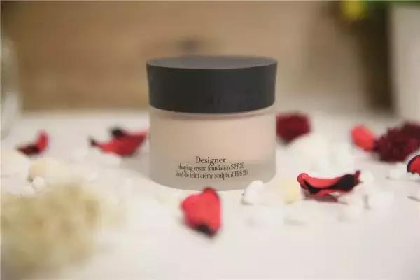 nars超方瓶粉底液和阿玛尼测评,mac粉底液跟阿玛尼粉底液哪个好