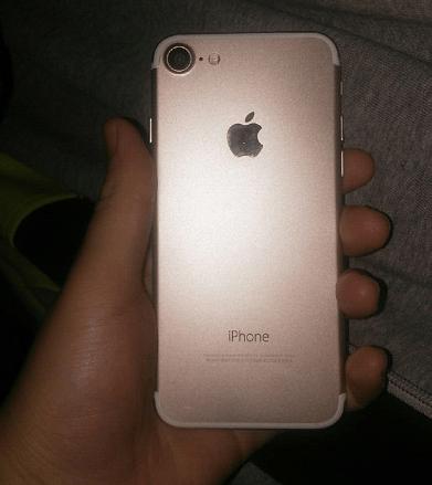 闲鱼上1800的iphone7 (1800买个iphone7)