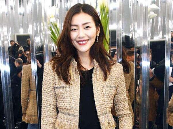 这么打扮轻松穿出刘雯的感觉,如何把身材塑造成刘雯