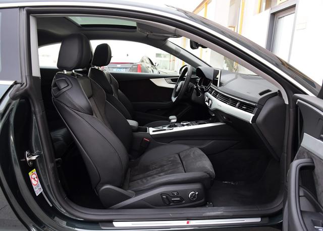 奥迪a5丐版和a4l顶配哪个贵,奥迪a5比奥迪a4短多少