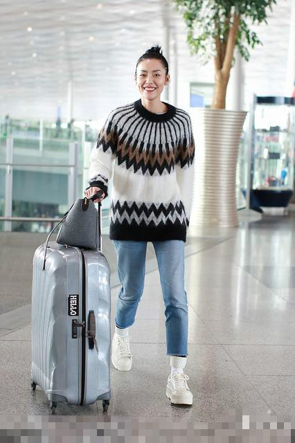 这么打扮轻松穿出刘雯的感觉,如何把身材塑造成刘雯