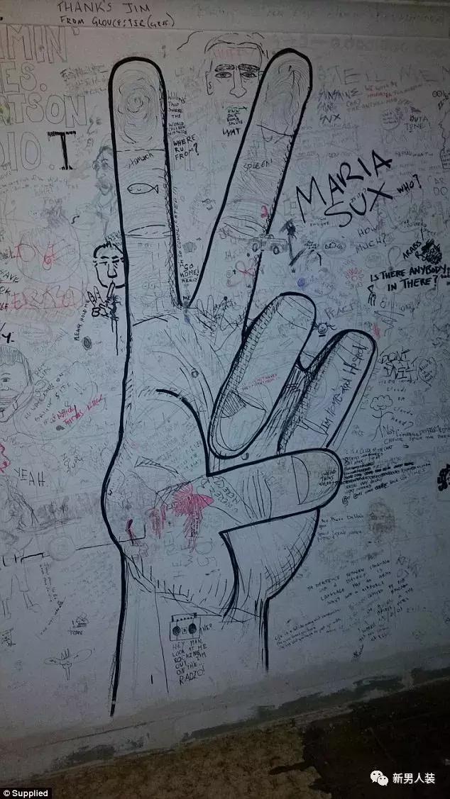 “剃刀帮”地下皇后，是两位家庭主妇