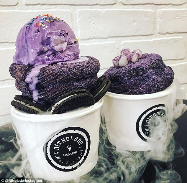 修仙专享冰淇淋！时尚冰淇淋店在冷冻甜点中加入干冰和液氮的效果