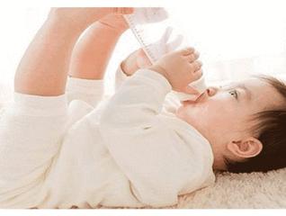 七天婴儿怎么排奶,婴儿淌奶的解决办法