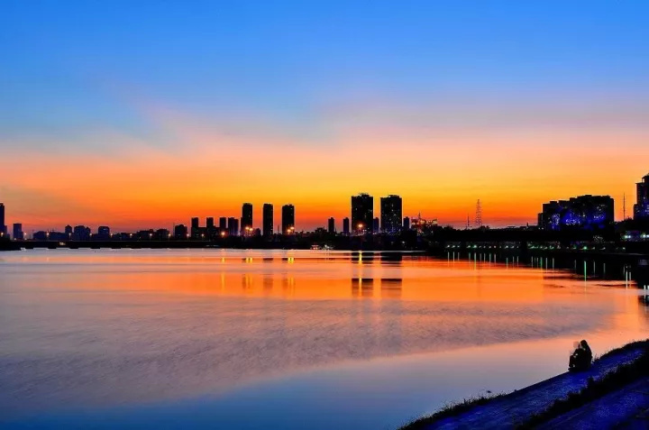 鍦ㄦ矆闃抽亣瑙佷綘鏄垜鐨勭紭,鍦ㄦ矆闃抽亣瑙佺浉鐖变竴杈堝瓙鐨勪汉