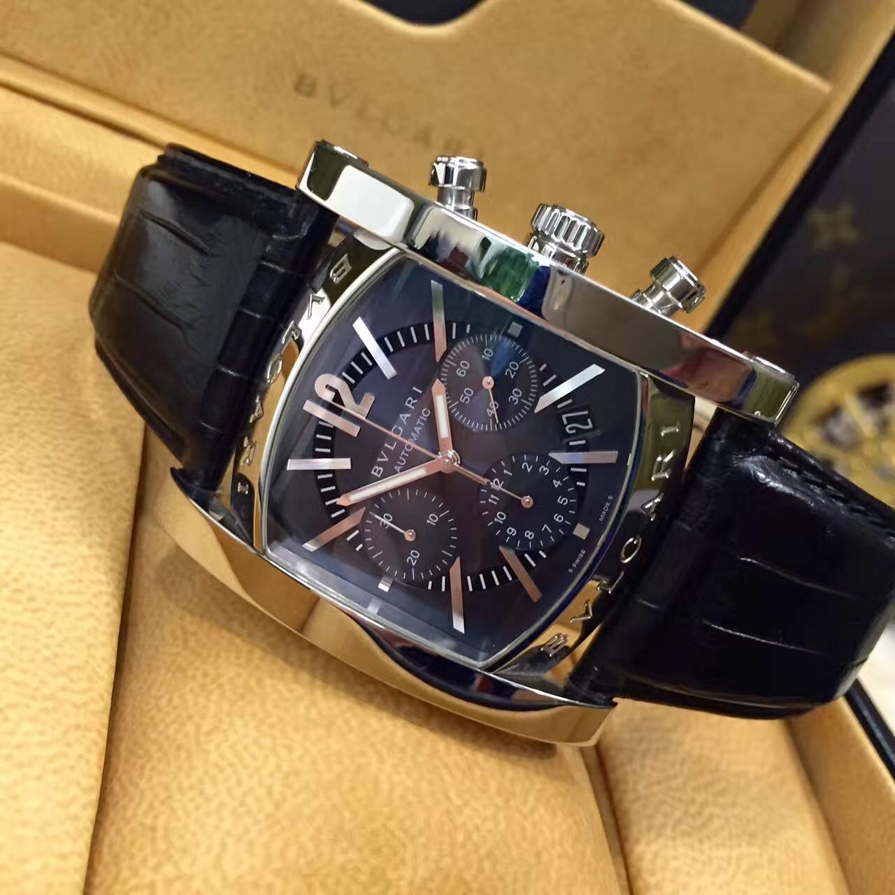 万元以下入门手表推荐,十大入门经典款手表