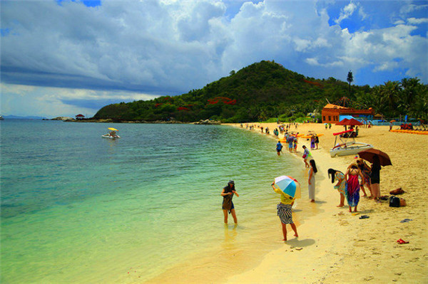 三亚看海美食攻略最值得去的地方,去三亚看海必打卡