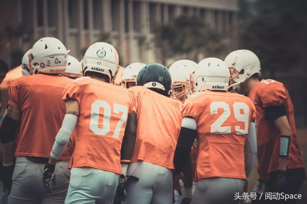 中国人不玩橄榄球的原因,为啥中国人不玩美式橄榄球