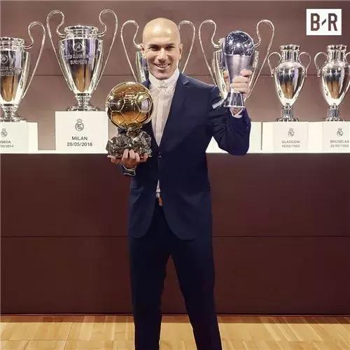 fifa2019年度最佳阵容颁奖,2017fifa最佳十一人颁奖