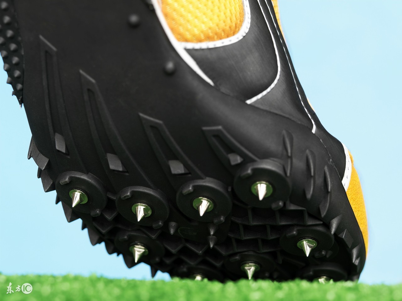 运动鞋是怎么发明的,运动鞋是如何造出来的