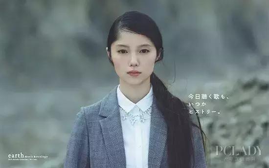 40-50岁减龄穿搭给你们,30岁至50岁这样穿年轻又好看