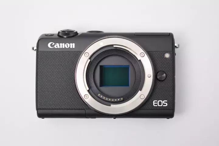 小巧便捷的佳能相机推荐,佳能m系列入门微单哪个好