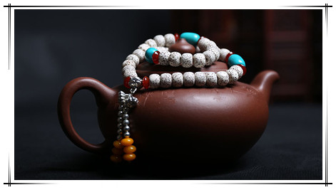 文玩菩提根手串盘玩保养,文玩菩提怎么保养
