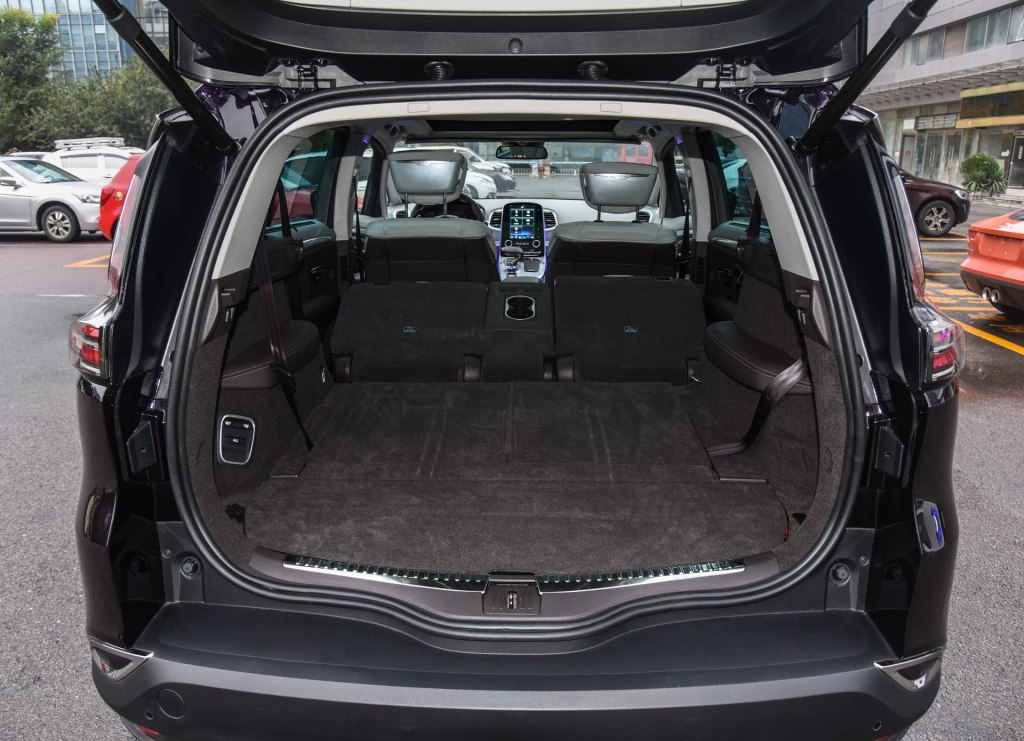 mpv底盘和suv底盘区别,mpv底盘和suv的区别