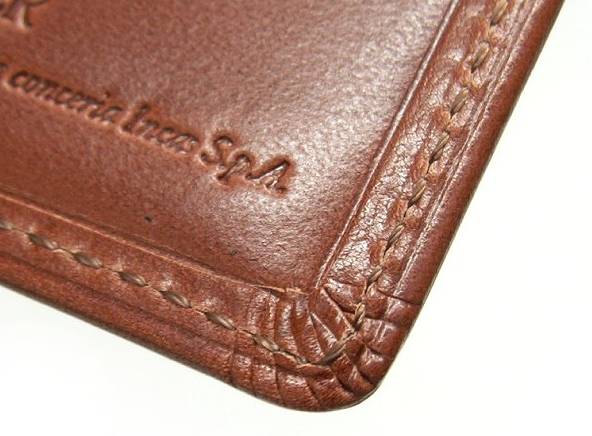 买钱包还是卡包,chanel链条钱包好买吗