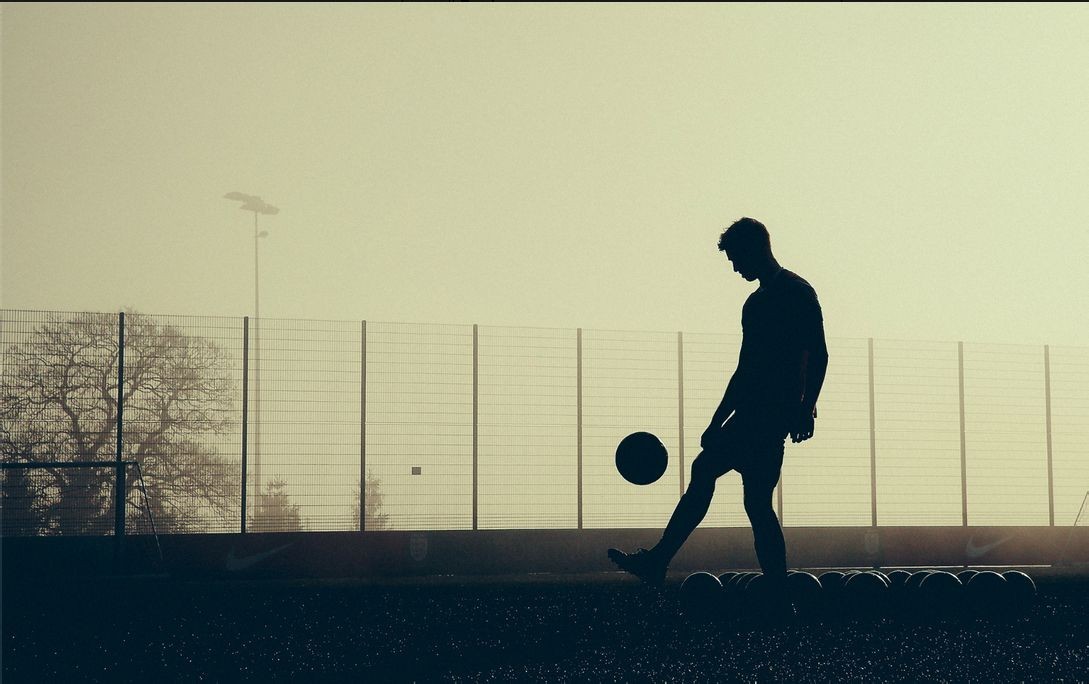 踢球人的梦想与青春,足球人的青春感悟