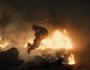 抢尽超人和蝙蝠侠风头的那个女人，到底是怎么样神奇的存在？