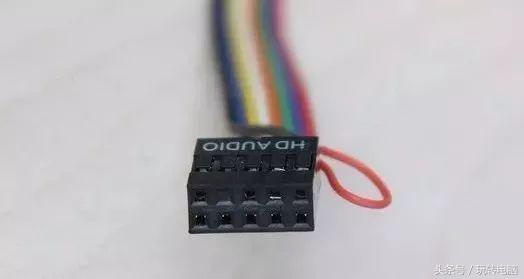 铅锤哥：机箱前耳机接口为什么会没声音？