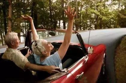 驾龄有年龄限制吗,一年驾龄可以开什么车