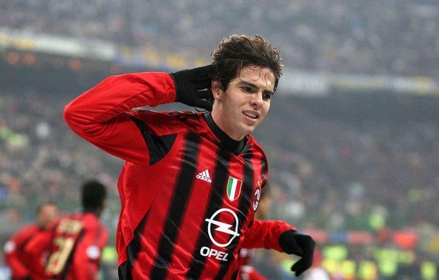 瓒崇悆涓栫晫鎺掑悕鍓嶅崄宸ㄦ槦鏀跺叆,璐皯绐熷嚭鏉ョ殑瓒崇悆鐞冩槦鐩樼偣