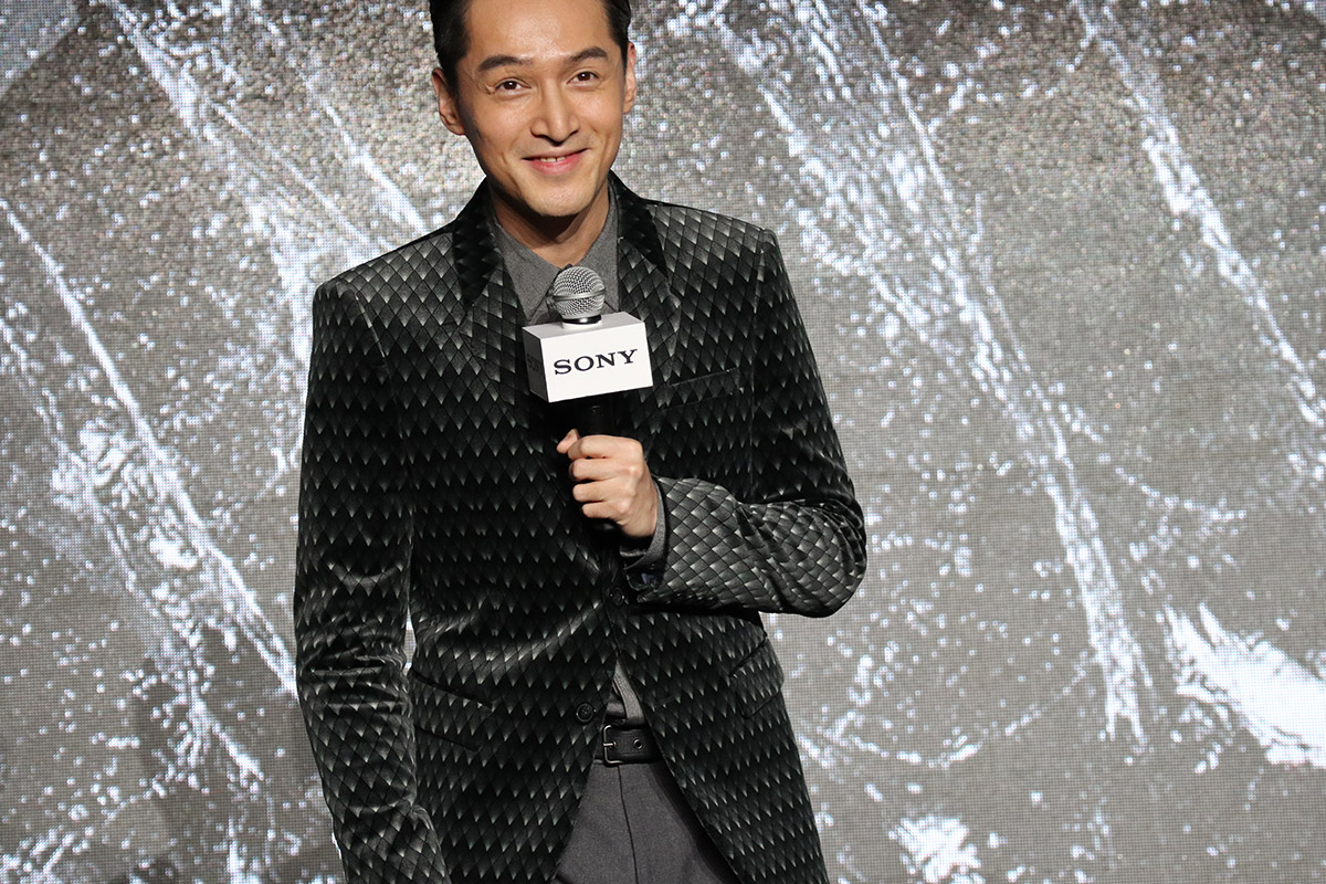 佳能eos5dmark3,佳能eosm100怎么样