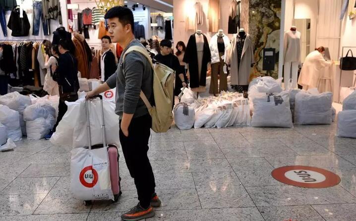 中国代购“拯救”了韩国免税店，韩国却对本国旅游业更忧心忡忡