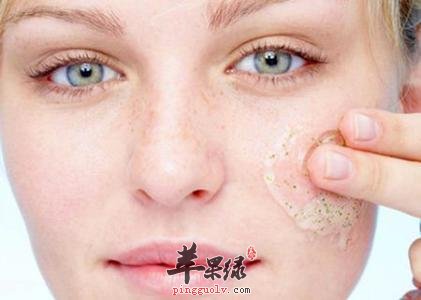 女人皮肤干燥如何保养,40岁女性皮肤干燥怎么调理最好