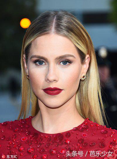 朴信惠显老,朴信惠红唇照片