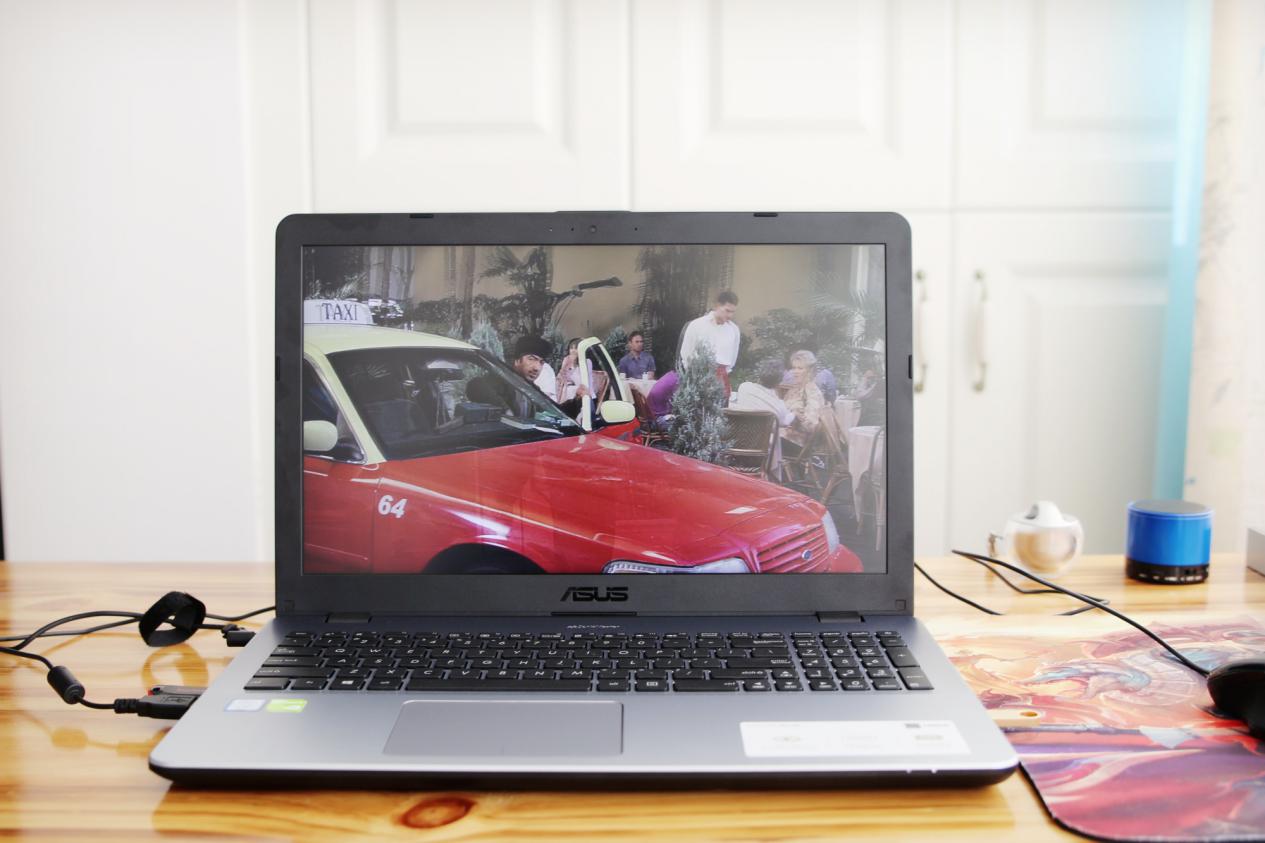 华硕笔记本fl8000u有光驱吗,华硕笔记本fl8000u屏幕